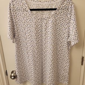 3/$30 Three Penningtons T-shirts Sz X